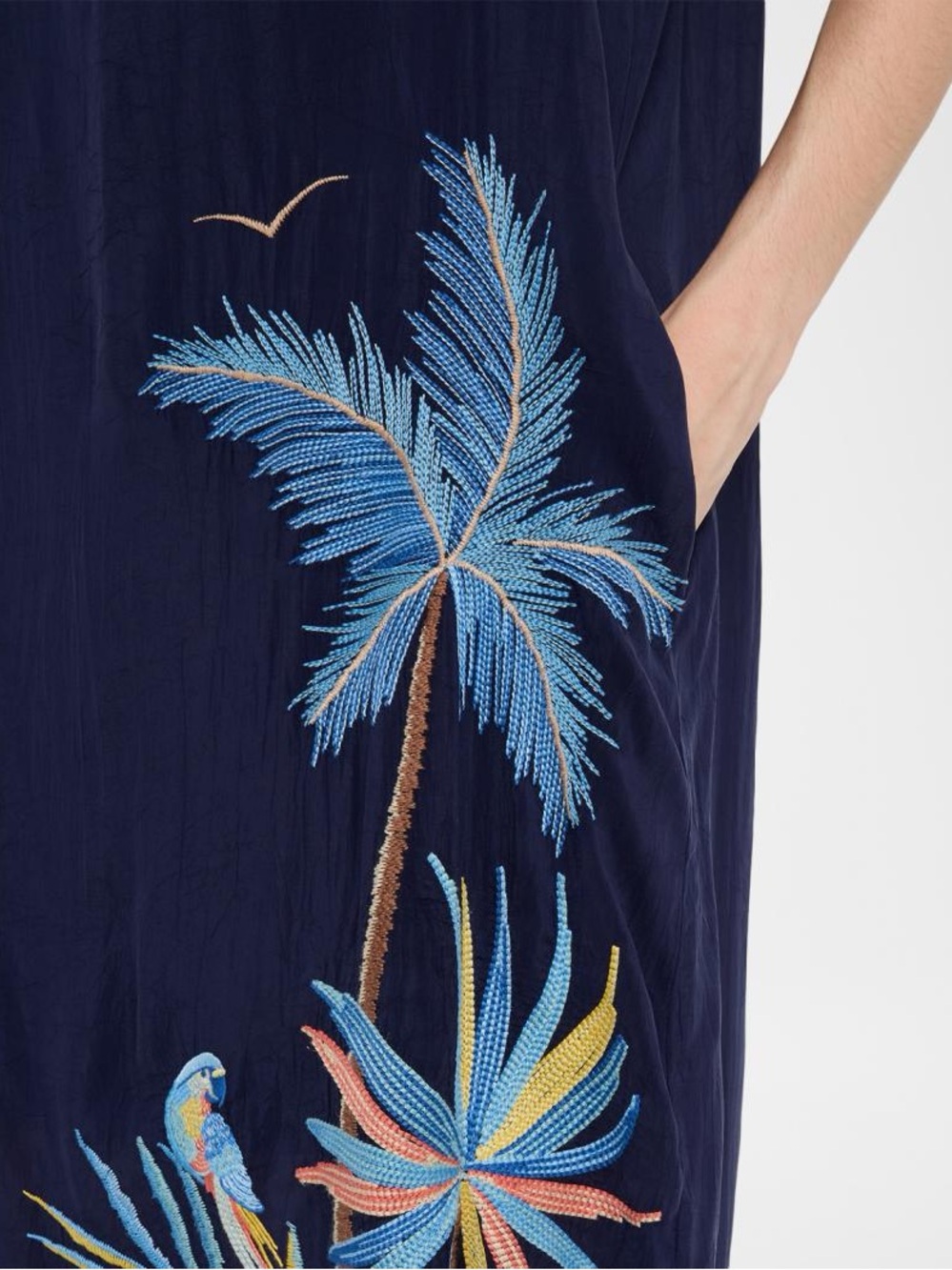 Johnny Was Navy Tropical Embroidered Maxi Dress size Medium - Picture 9 of 14